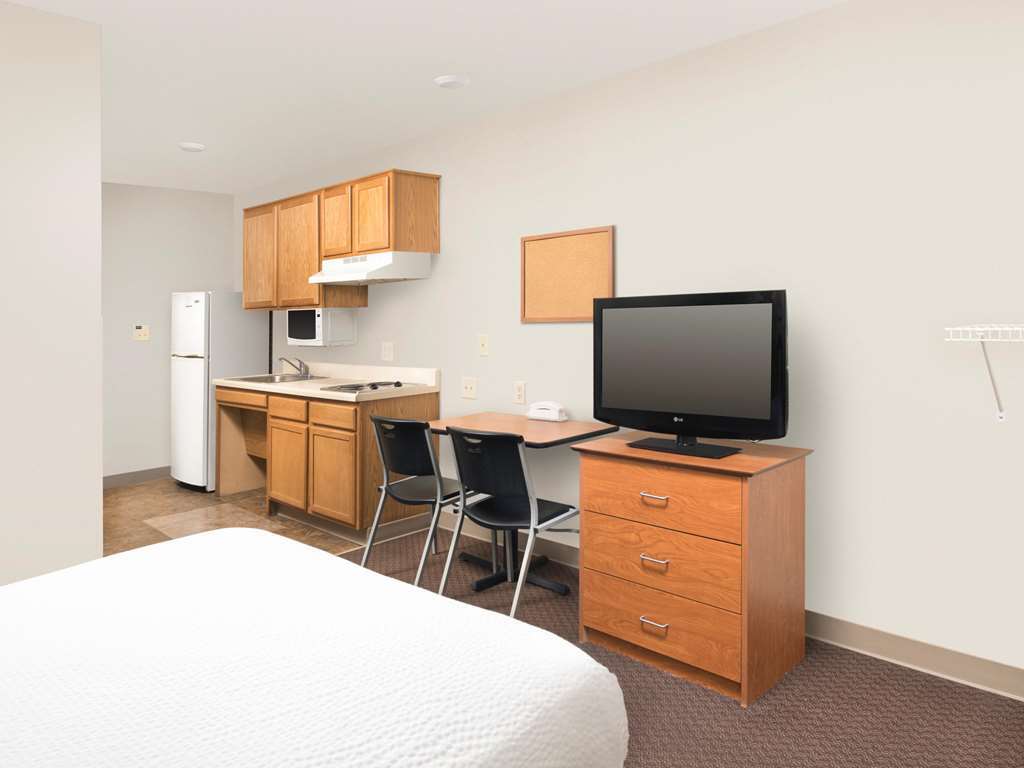 Extended Stay America Select Suites - Wichita - South Habitación foto
